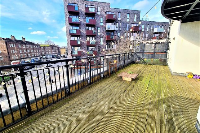 2 Bedroom Apartment - Mercer Court, 1 Candle Street E1 4Sg