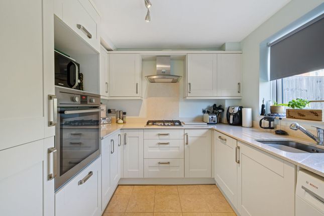 4 Littlefield Road, Chichester photo 4