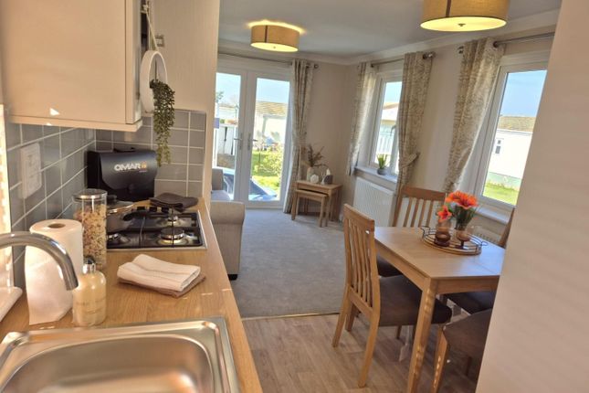 1, Beckenham Park, Otterham Quay Lane, Kent photo 4