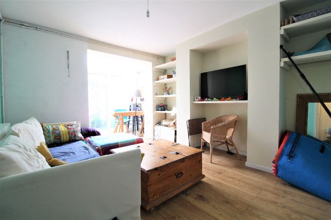Thumbnail Flat for sale in Lansdowne Street, Hove