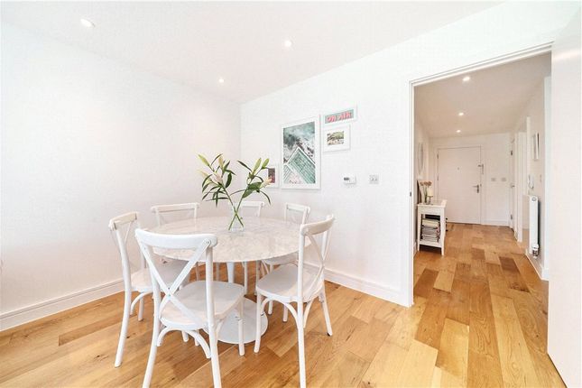 MTVH - Flat 23, 2, Fairbourne Road, London photo 4