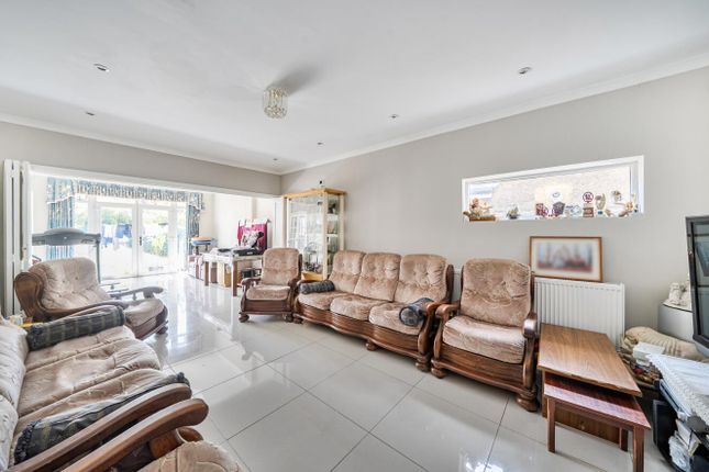 1, Trevelyan Crescent, Harrow photo 2