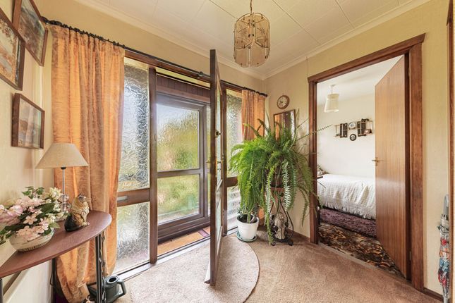 Shangri-La Selling Road, Canterbury photo 3