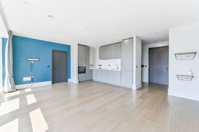Thumbnail Flat to rent in Leon House, Central Croydon, Croydon