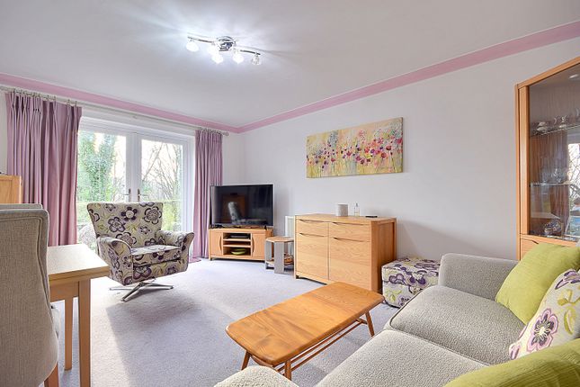 FLAT 7, PINEWOOD, BRIGHOUSE photo 4