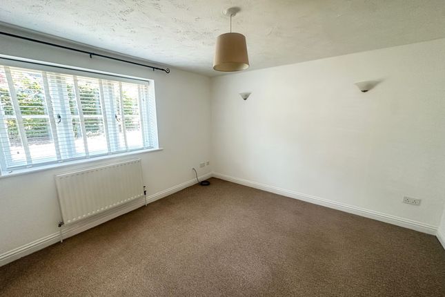 16, Cardinal Mews, Vestry Close, Andover photo 2