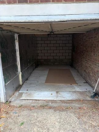 Garage 7, Garage - Pitshanger Court, LONDON photo 2