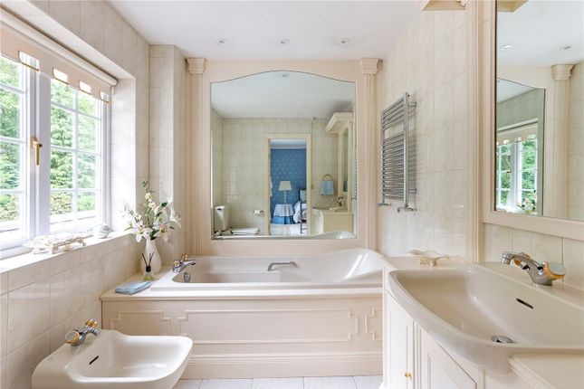 En Suite Bathroom