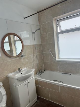 Penderel Road, Hounslow photo 5