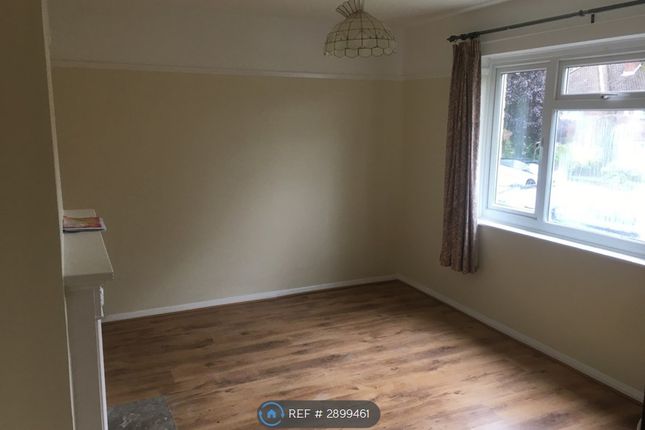 Cloonmore Avenue, Orpington photo 3