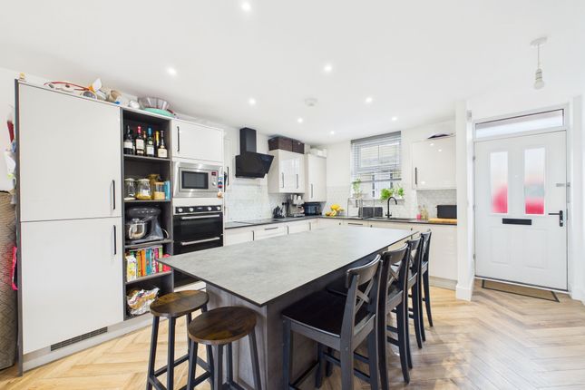 11 Hobbacott Rise, Bude photo 2