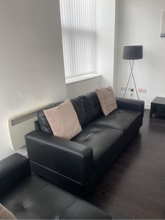 Apt 68, Tobacco Wharf, Liverpool photo 3