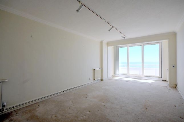 11B, South Cliff Tower, Bolsover Road, Eastbourne photo 4