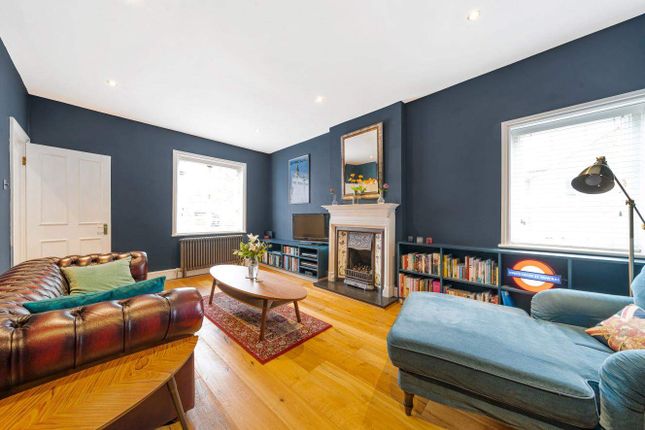 Mews house for sale in Inglewood Road, London