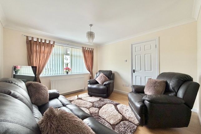 120, Devonway, Clackmannan photo 3