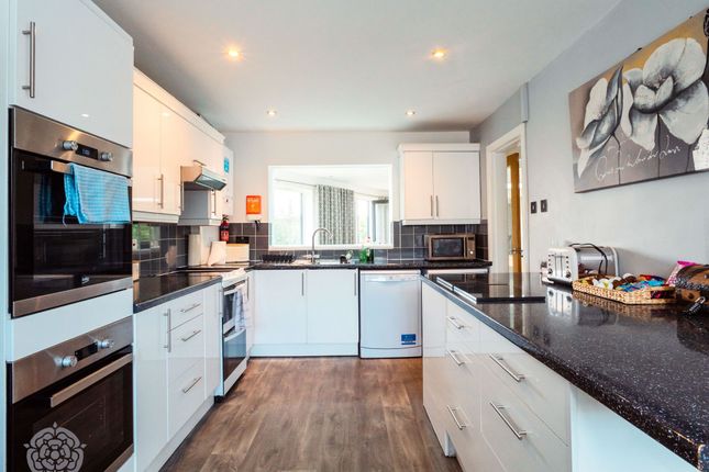 104 Hopefold Drive, Manchester photo 3