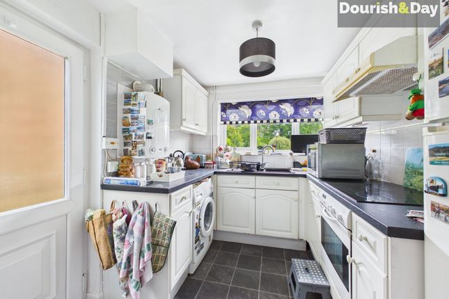 44 Castle Bank, Stafford photo 3