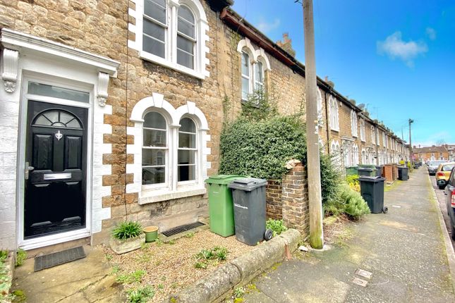 Terraced house to rent in Waterlow Road, Maidstone