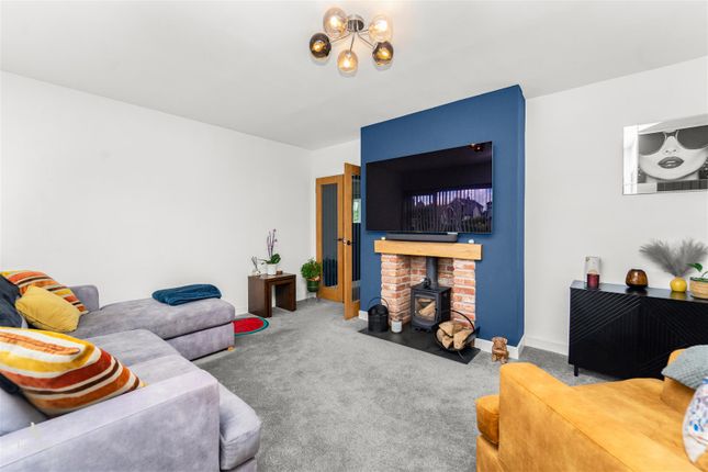 9, Croasdale Avenue, Burnley photo 4