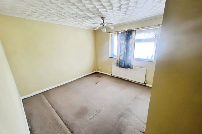 15, Carlton Close, Buckinghamshire photo 5