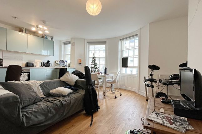 Room 1, 13a, Brunswick Place, East Sussex photo 3