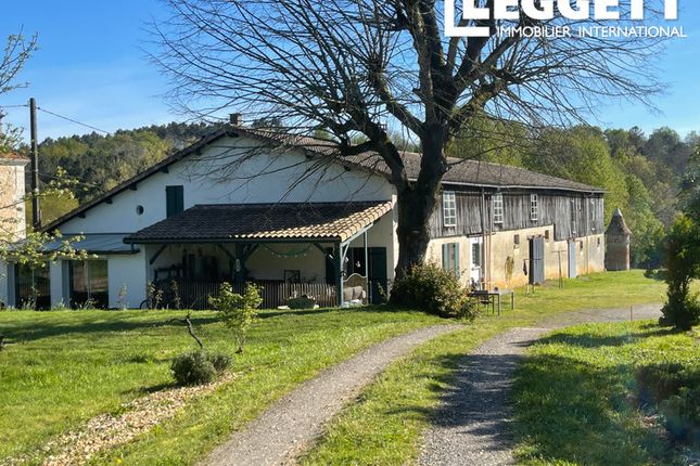 Villa for sale in Montguyon, Charente-Maritime, Nouvelle-Aquitaine