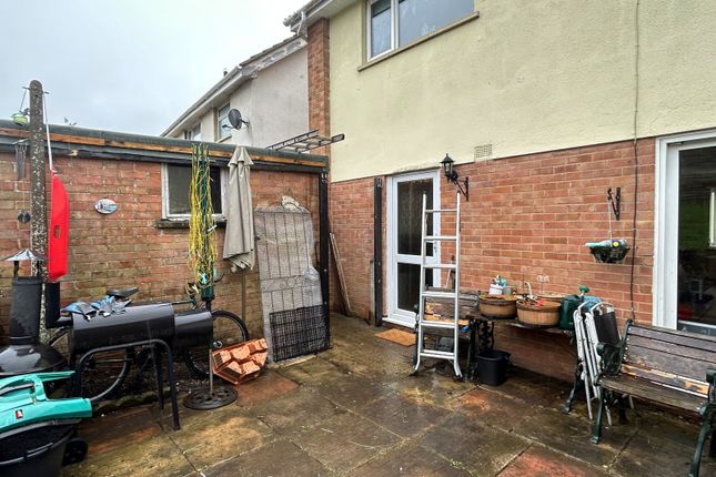 Semi-detached house for sale in 35 Despenser Road, Priors Park, Tewkesbury