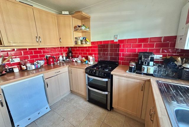 54 East Street, Selsey photo 3