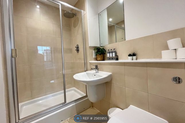 En Suite Shower Room