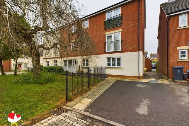 Flat for sale in Boughton Way, Gloucester