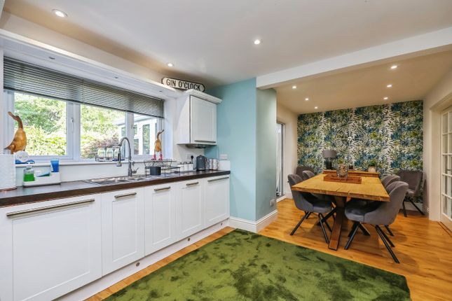 9, Leaf Close, Nottingham photo 4