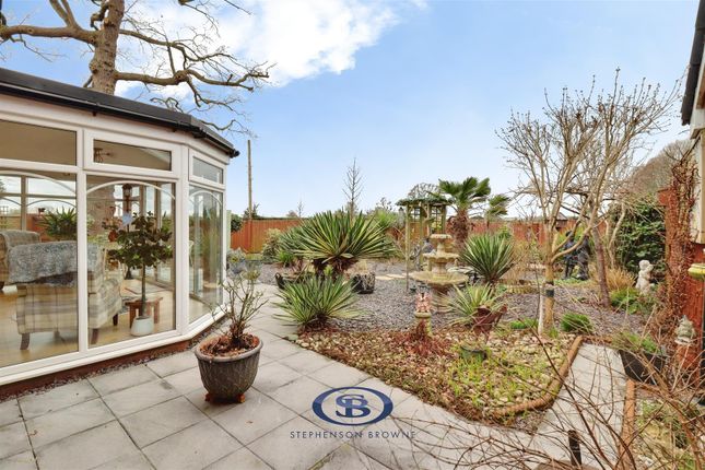 16, Ferndale Close, Sandbach photo 4
