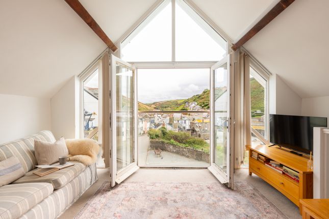 Gully Loft, Above 19 Fore Street, Port Isaac photo 3
