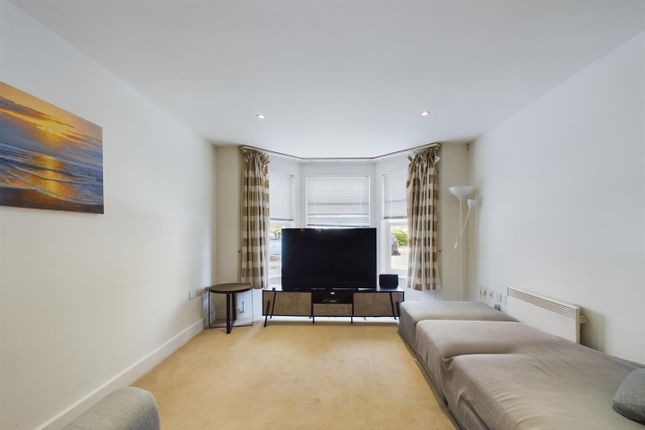 Flat to rent in St. Agnes Place, Chichester