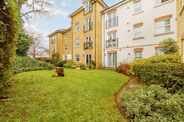 Flat for sale in Manor House Court, Hanwell