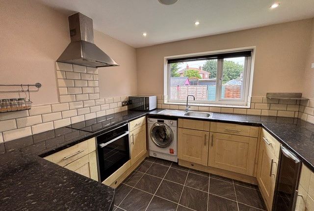 8, Tennyson Avenue, Lancashire photo 4