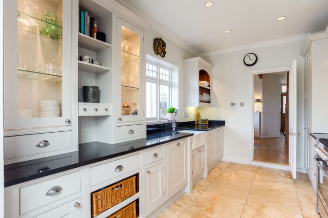 26, Elmgrove Road, Weybridge photo 2