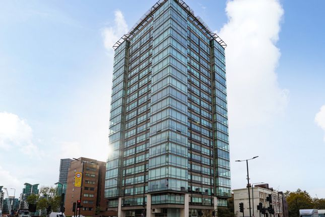 Flat 54, 152, Grosvenor Road, London photo 2