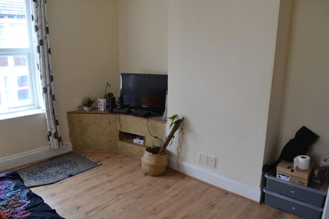 13a, Chaplin Road, BRISTOL photo 3