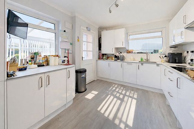 45, Fernlea Avenue, Herne Bay photo 4