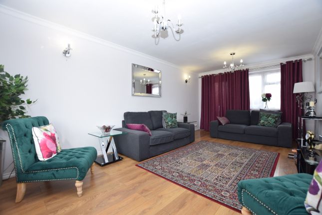 Terraced house for sale in Kent Road, Huntingdon