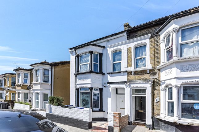 29, St. Leonards Road, Southend-on-Sea photo 3