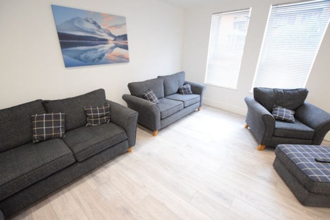 A Spacious And Bright Large Modern Living Room, Pe...