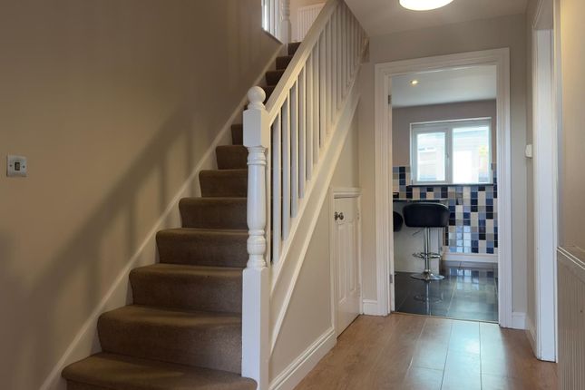 41 Ger Y Nant, Swansea photo 3