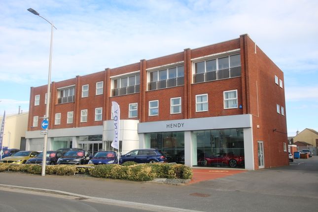 Leisure/hospitality to let in Patrick House, West Quay Road, Poole