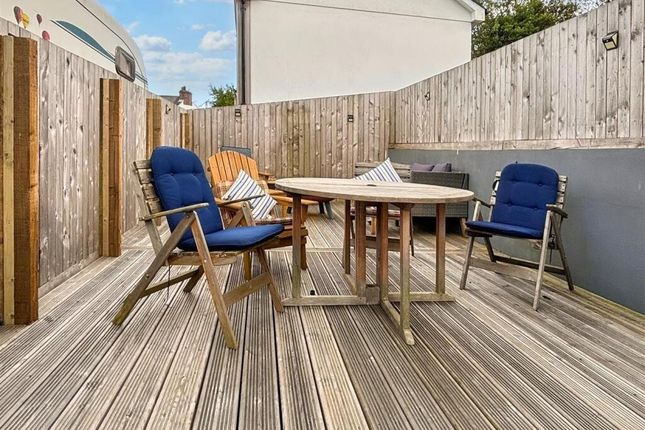 1 Woodleigh, Fore Street, Redruth photo 2
