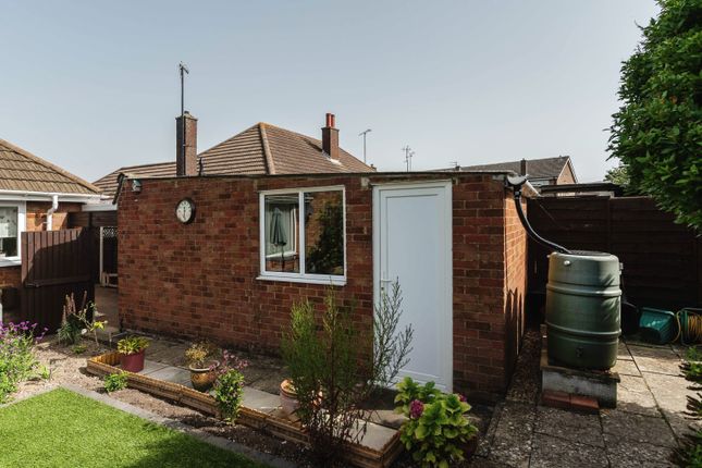 Bungalow for sale in Westmorland Avenue, Luton, Bedfordshire