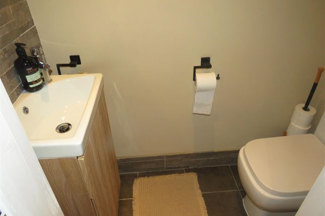 4, Farnworth Grove, Birmingham photo 4