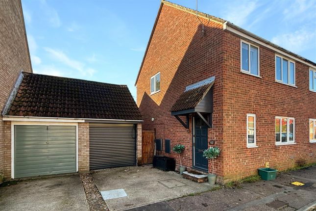 Thumbnail Semi-detached house to rent in Elizabeth Way, Wivenhoe, Colchester