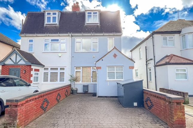 3-bed house on Walton Road, West Molesey, £575,000